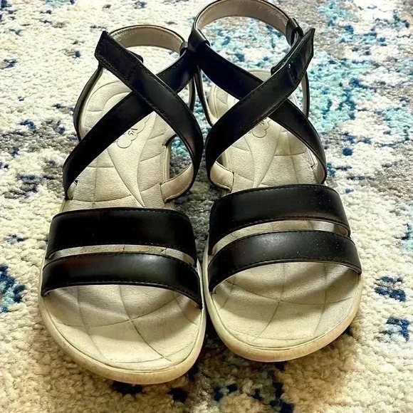 Clarks cloud stepper‘s soft cushion Velcro sandals, 8.5. - Picture 1 of 8